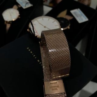 Đồng Hồ Daniel Wellingtin Auth