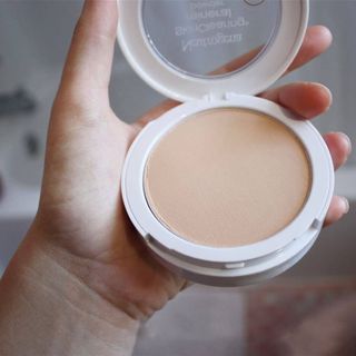 Phấn phủ khoáng cho da mụn Skin Clearing Mineral Powde - USA