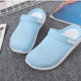 Dép Sục nhựa nữ đế bằng quai hậu bít mũi đẹp 2019 SNU02