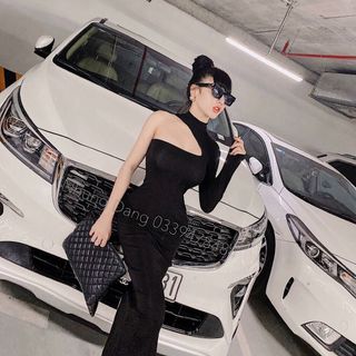 Đầm body 1 tay cổ trụ