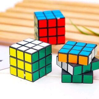 móc khóa rubik xoay được