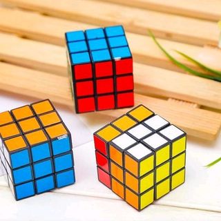móc khóa rubik xoay được