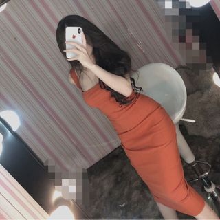 Đầm body 2 dây bản lớn