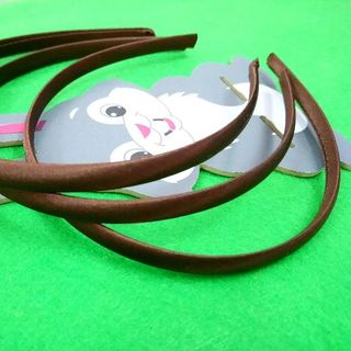 cài tóc có nhiều màu