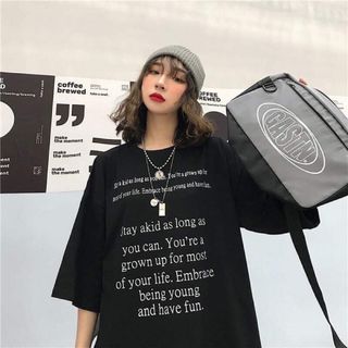 Áo thun phom rộng thần bài