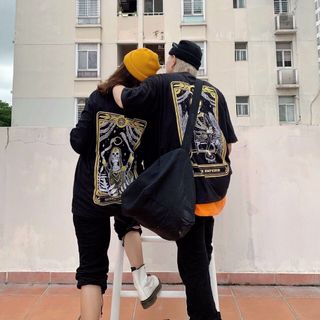 Áo thun phom rộng thần bài