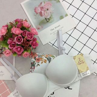 Áo cup ngang phối ren hông