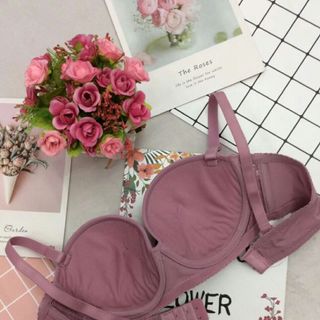Áo cup ngang phối ren hông