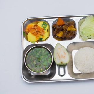 6 thực đơn suất ăn công nghiệp ngon đủ chất cho người lao động