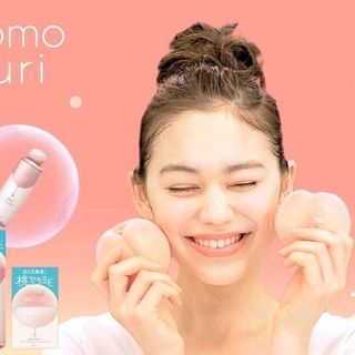 Kem Thạch Đào Dưỡng Trắng Ẩm Mượt Momopuri