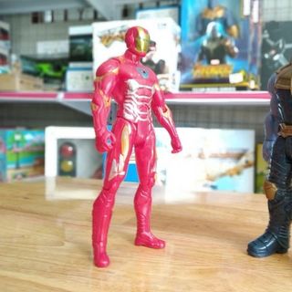 BỘ 2 SIÊU ANH HÙNG THANOS - IRON MAN HT83802C-2