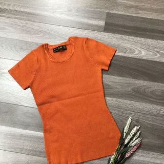 Áo len nữ dệt tay ngắn cổ tròn