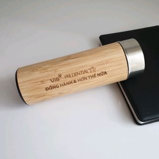 bình giữ nhiệt vỏ tre 500 ml