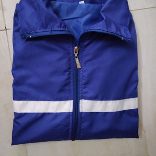 áo khoác đồng phục màu xanh