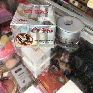 KEM Ô ĐỎ DƯỠNG TRẮNG DA CHỐNG NẮNG 12G giá sỉ