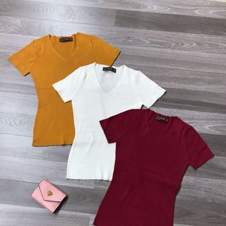 Áo len gân dệt tay ngắn cổ tim