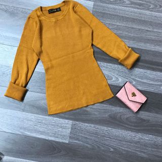 Áo len gân nữ dệt tay dài cổ tròn