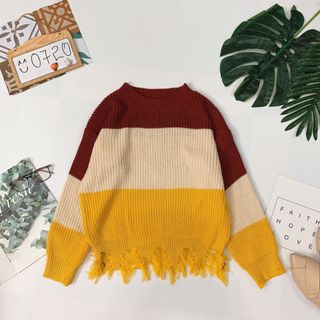 Áo len kẻ sọc lai tua rua