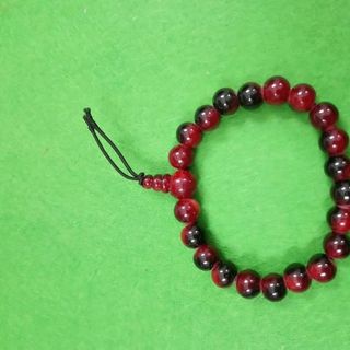 chuỗi đeo tay loại 8li