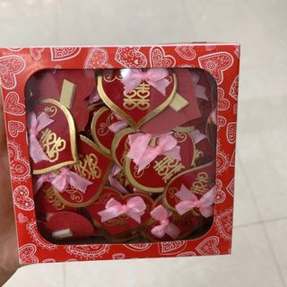 Song hỷ dán khách