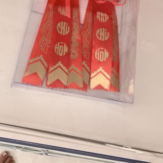 Bông chủ hôn nhà trai 1 cặp 2 cái giá 20000₫