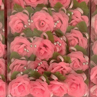 Bông hồng cài áo hai họ