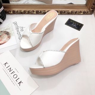 Dép xuồng cao cấp c