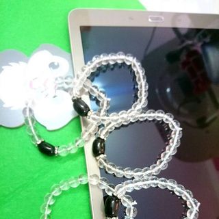 chuỗi đeo tay trong suốt mix mặt đá đen