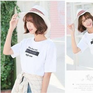 Áo thun nam nữ hình chữ đơn gỉản