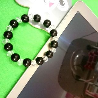 Vòng tay chuỗi đeo tay phong thủy hạt đá đen mix pha lê