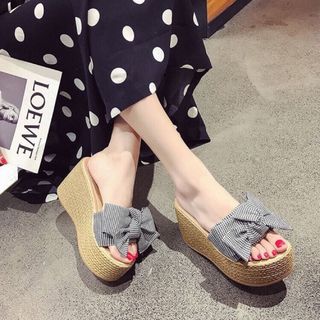 Dép xuồng no vải