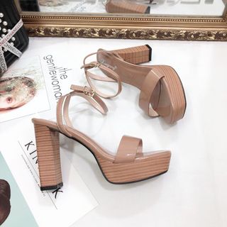 Giày sandal cao got vuông go