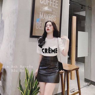 Áo thun trắng in chữ đơn giản