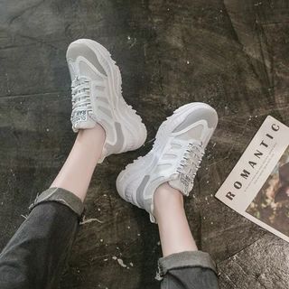 Giày bata /
