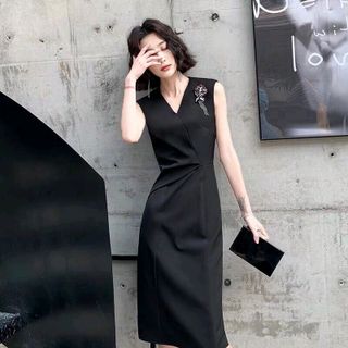 Đầm body kèm phụ kiện cao cấp