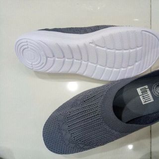 Giày thể thao nữ siêu nhẹ