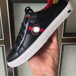 Giày thể thao nam