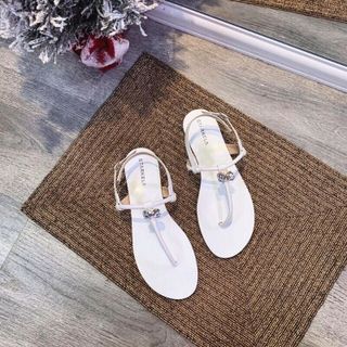 Giày sadal xẹp khóa đá tim