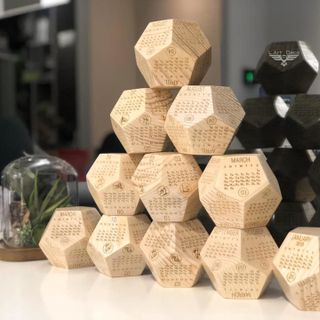 Lịch gỗ 2020 siêu rẻ
