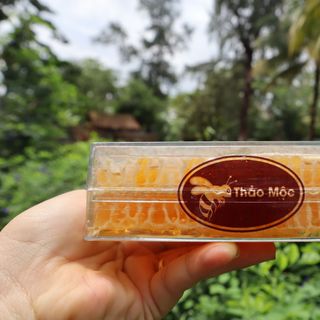 Mật Ong Bánh Tổ Thảo Mộc Hộp 300gr Nguyên Chất 100