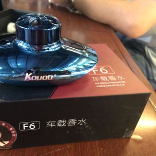 Bộ cốc sáp gồm cốc và sáp mùi thơm dễ chịu