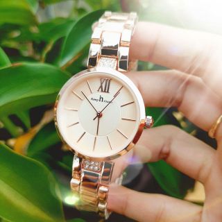 Đồng hồ nữ cực xinh phù hợp với mọi lứa tuổi