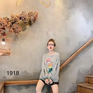 Áo thun em vịt viền sọc thể thao