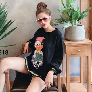 Áo thun em vịt viền sọc thể thao