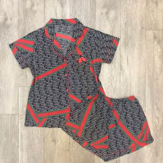 Đồ bộ Pijama tay ngắn quần Đùi nữ lụa hình cao cấp