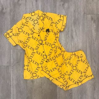 Đồ bộ Pijama tay ngắn quần Đùi nữ lụa hình cao cấp