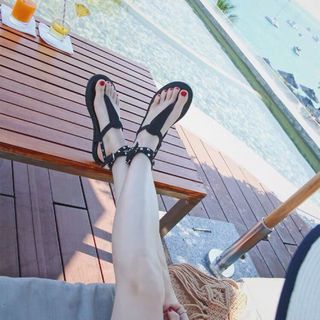 Giày sandal đế bệt da