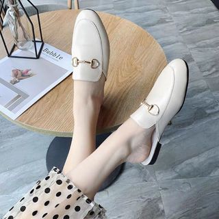 Dép sục da