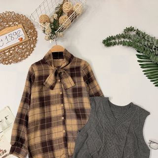 Set áo sơmi nơ kẻ sọc caro gile len