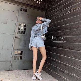Áo khoác jean đính đá Lên form cực bụi